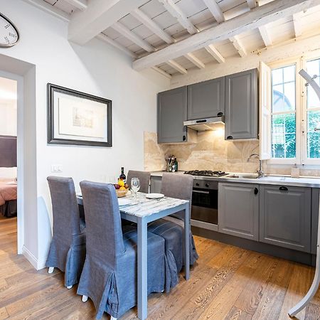 Suite In Pz. Michelangelo: Due Camere Con Due Bagni Florence Exterior photo