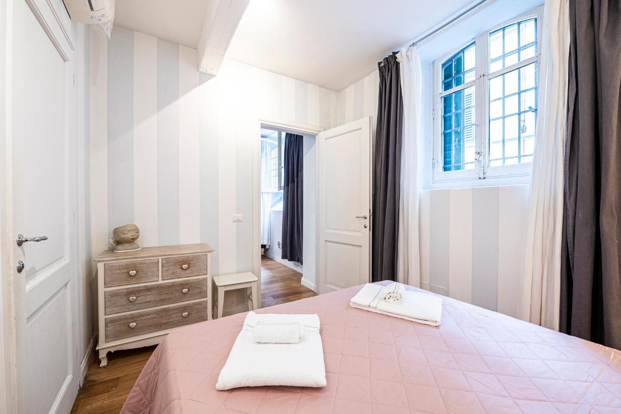 Suite In Pz. Michelangelo: Due Camere Con Due Bagni Florence Exterior photo
