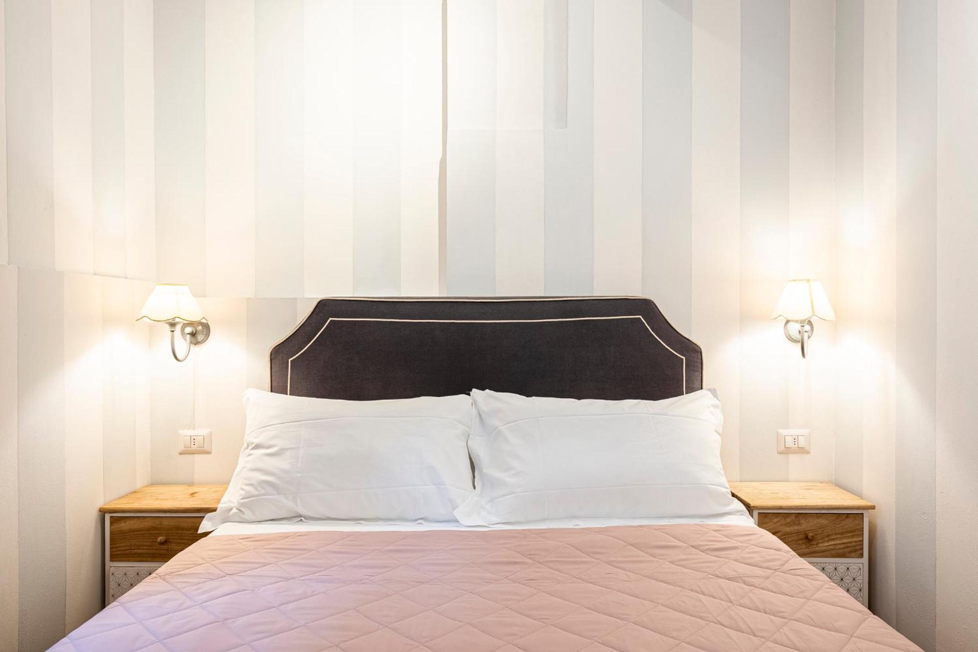 Suite In Pz. Michelangelo: Due Camere Con Due Bagni Florence Exterior photo