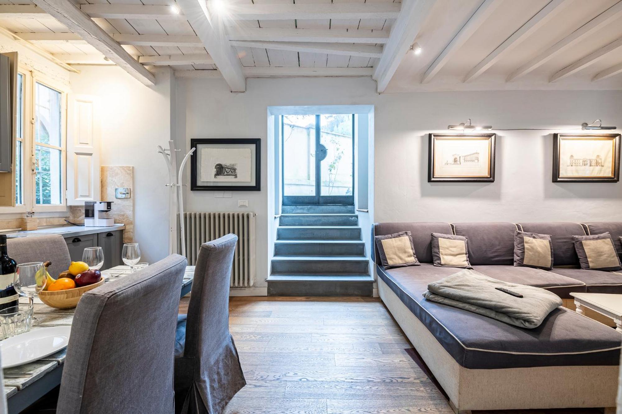 Suite In Pz. Michelangelo: Due Camere Con Due Bagni Florence Exterior photo
